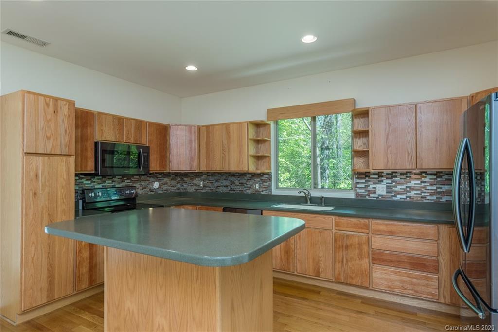 752 Hiawassee Avenue Black Mountain NC 28711