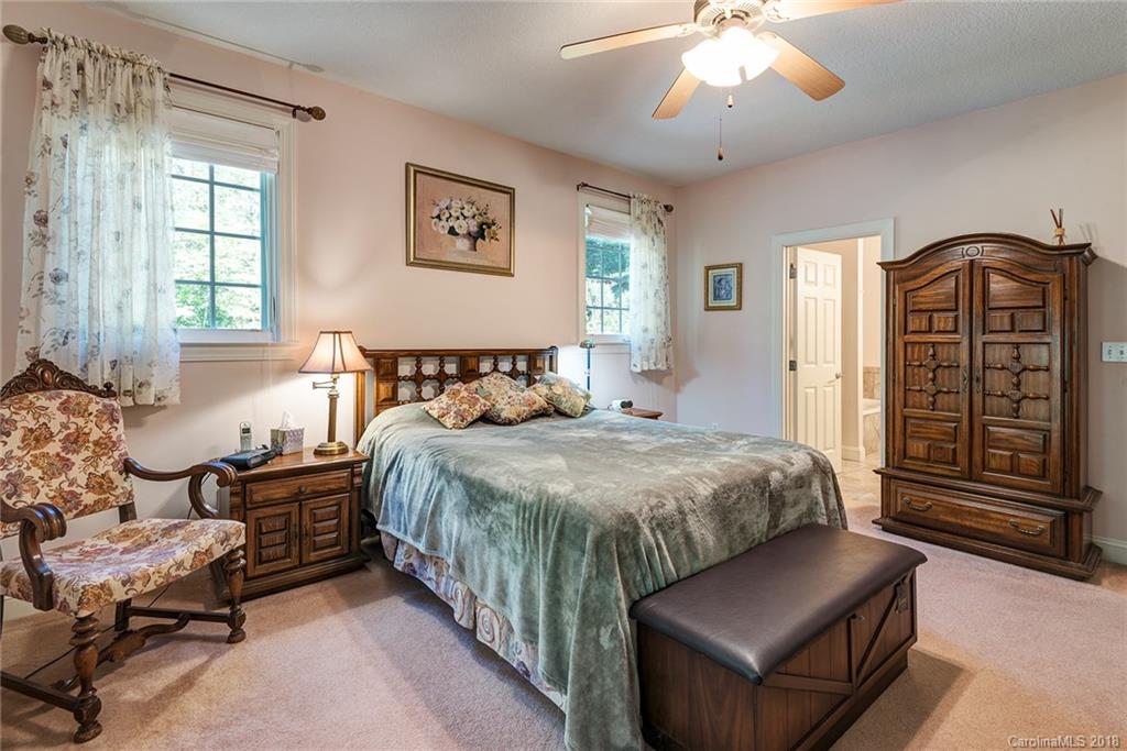 145 Carter Cove Road Asheville NC 28804
