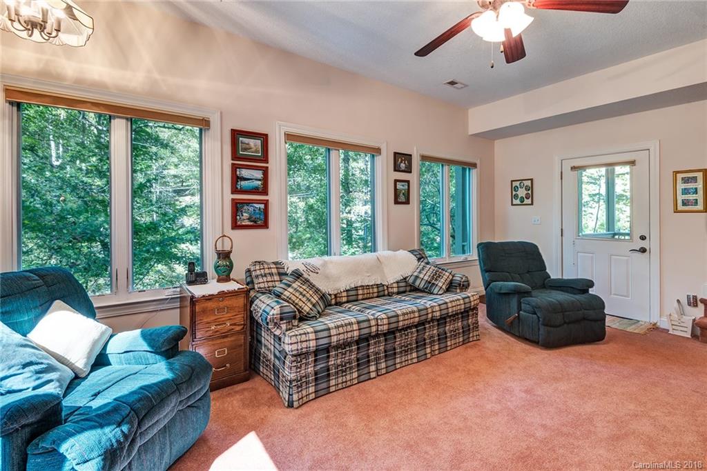 145 Carter Cove Road Asheville NC 28804