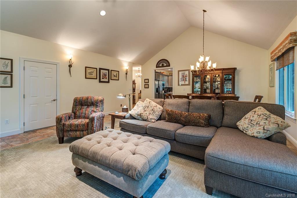 145 Carter Cove Road Asheville NC 28804
