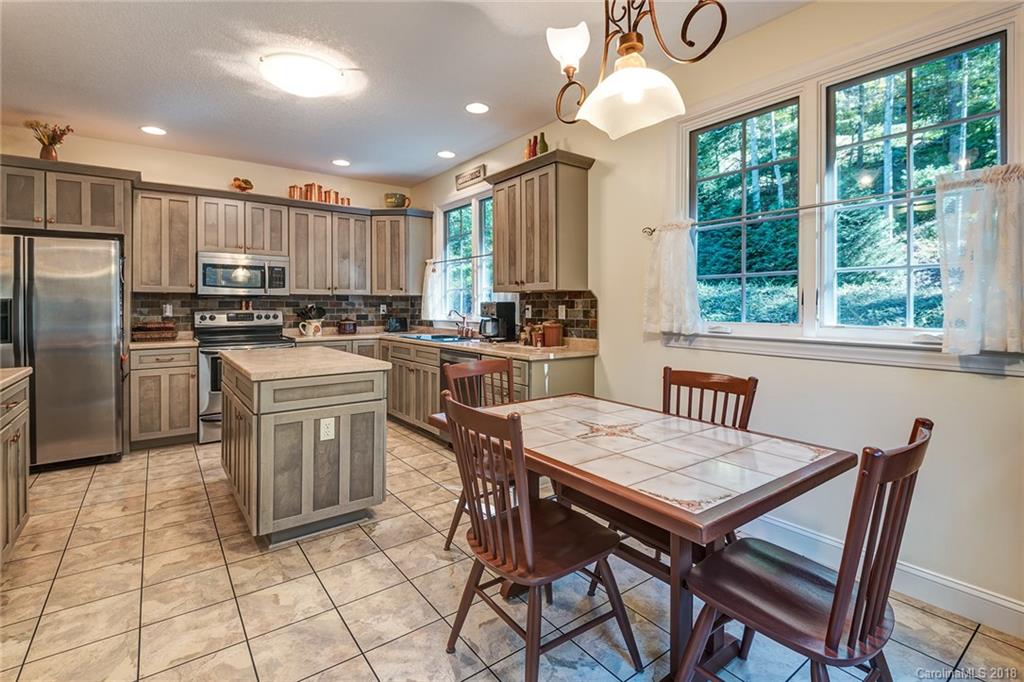 145 Carter Cove Road Asheville NC 28804