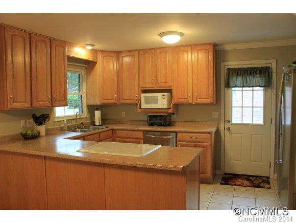 107 Summerglen Drive Asheville NC 28806