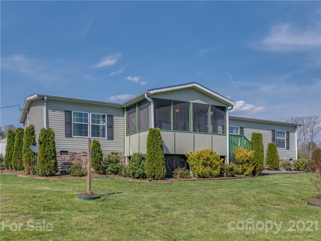 25 Logan Creek Drive Fletcher NC 28732