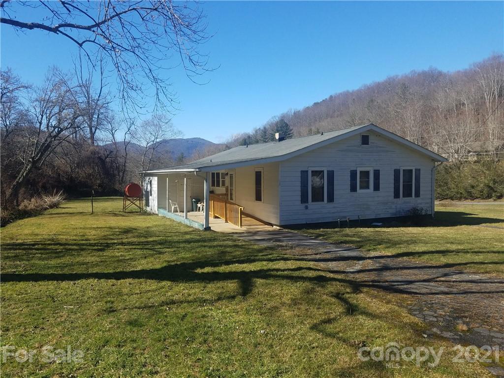 1118 Camp Branch Road Waynesville NC 28786