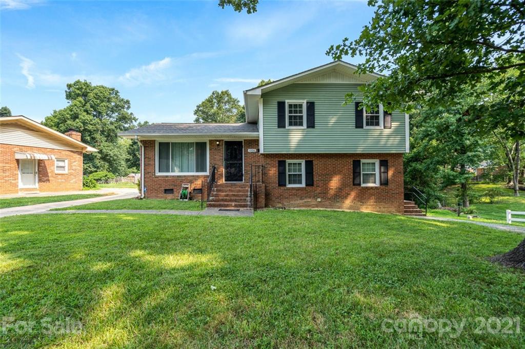 1006 Georgetown Drive Charlotte NC 28213
