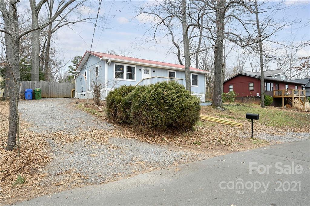 55 Tahkieostie Trail Asheville NC 28806