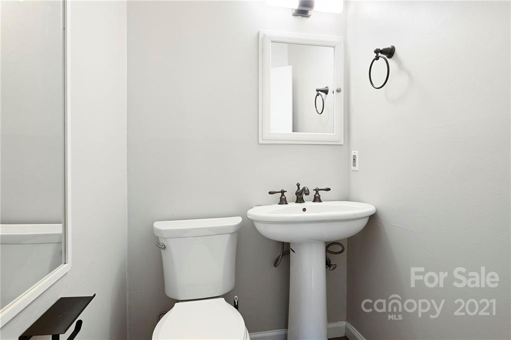 55 Tahkieostie Trail Asheville NC 28806