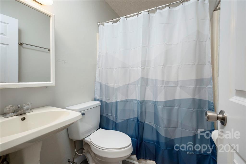 55 Tahkieostie Trail Asheville NC 28806
