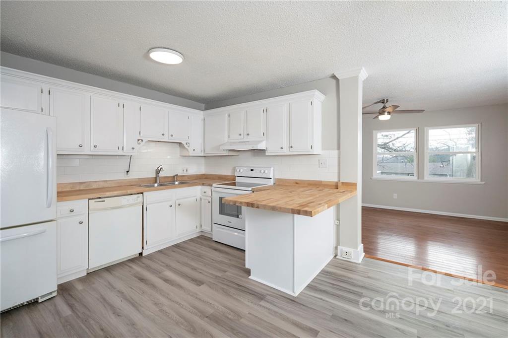 55 Tahkieostie Trail Asheville NC 28806