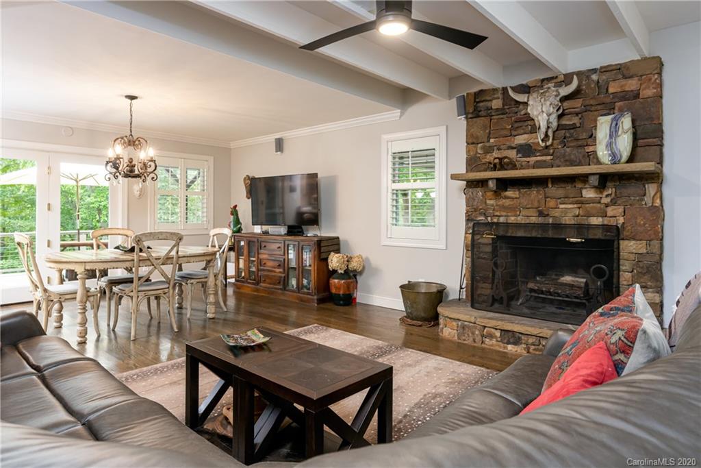 40 Spring Hollow Lane Fairview NC 28730