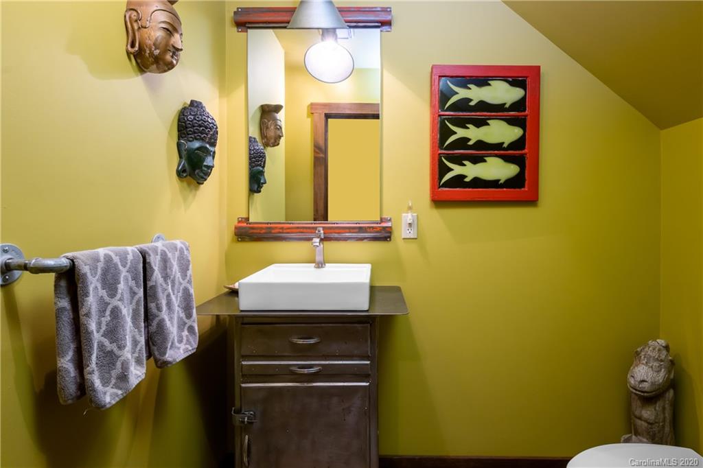 40 Spring Hollow Lane Fairview NC 28730