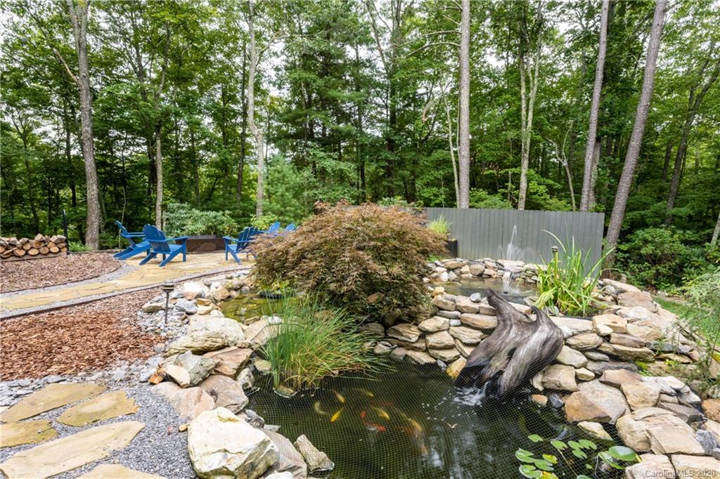 40 Spring Hollow Lane Fairview NC 28730