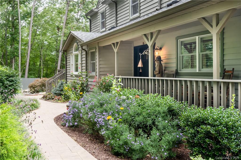 40 Spring Hollow Lane Fairview NC 28730