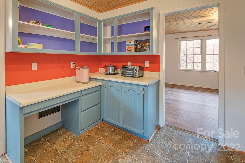 161 Cherry Oak Road Burnsville NC 28714