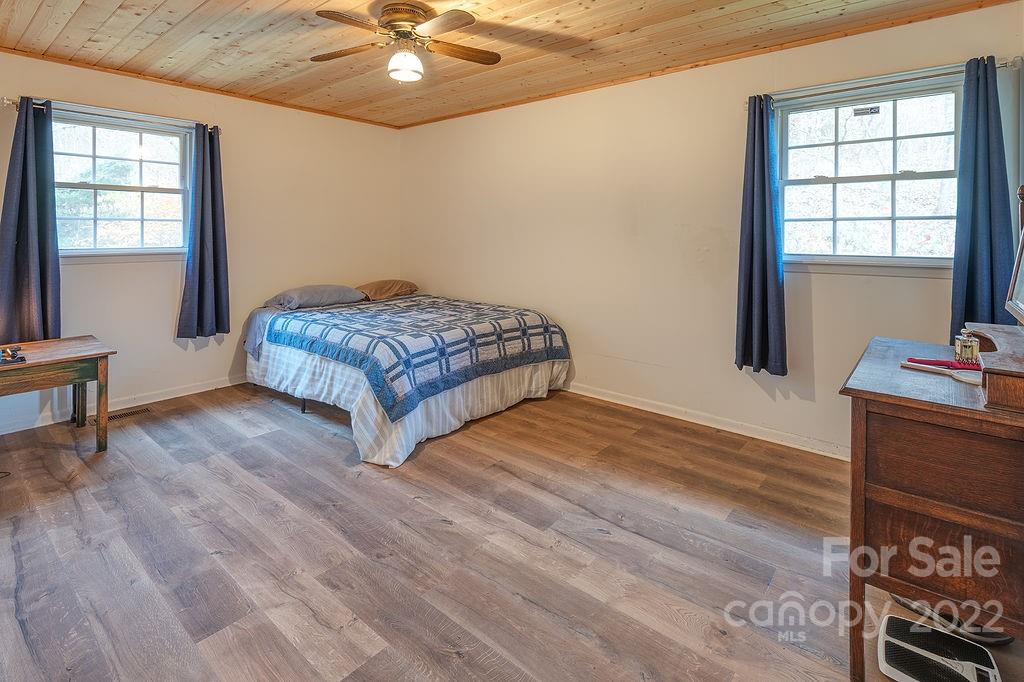 161 Cherry Oak Road Burnsville NC 28714