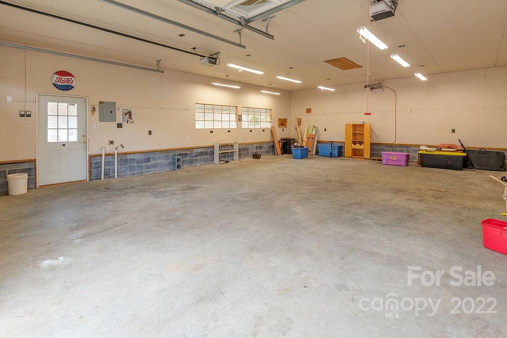 161 Cherry Oak Road Burnsville NC 28714