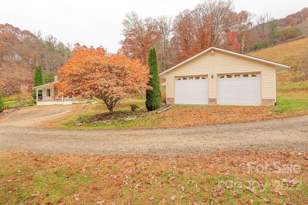 161 Cherry Oak Road Burnsville NC 28714