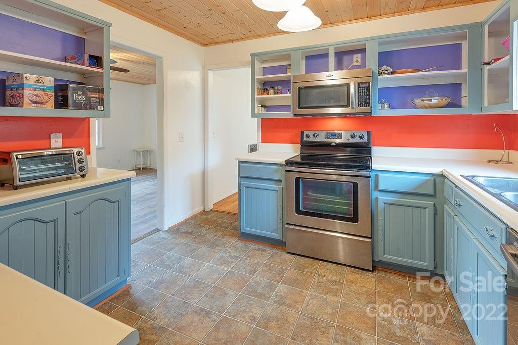 161 Cherry Oak Road Burnsville NC 28714