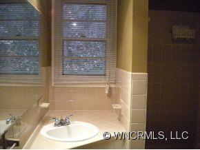 1994 Grapevine Road Marshall NC 28753