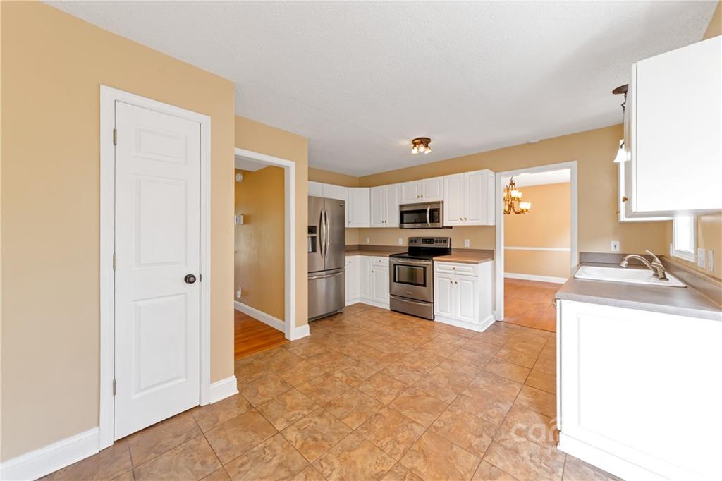 3 Westmont Drive Asheville NC 28806