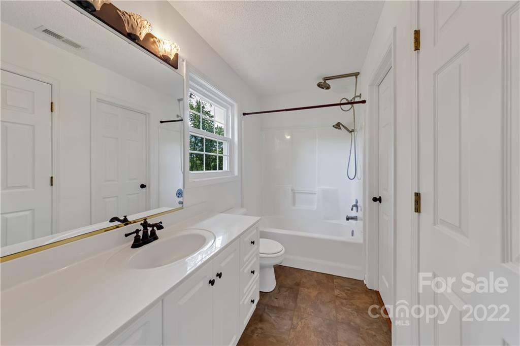 3 Westmont Drive Asheville NC 28806