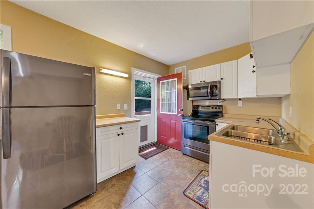 3 Westmont Drive Asheville NC 28806