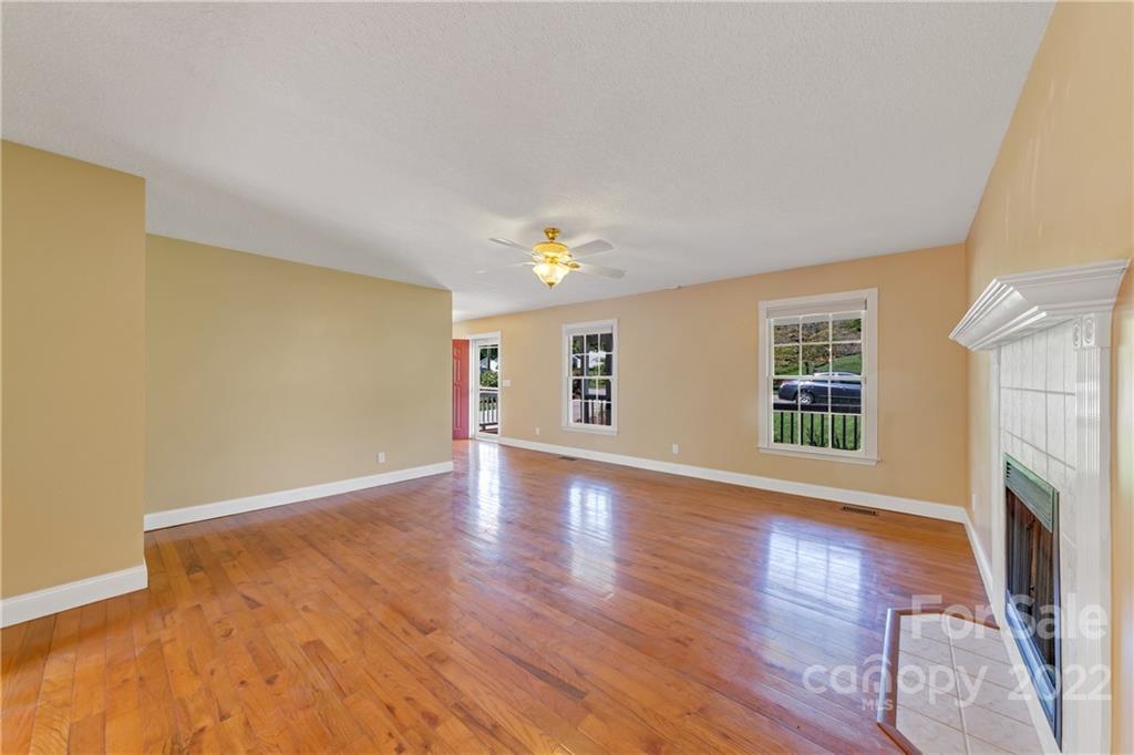 3 Westmont Drive Asheville NC 28806