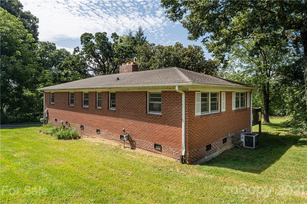 5 Bear Creek Place Asheville NC 28806
