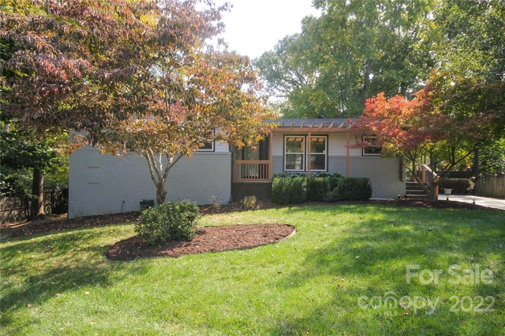 1210 Crown Court Charlotte NC 28211