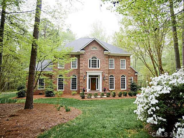 1832 Tanglebriar Court Matthews NC 28104