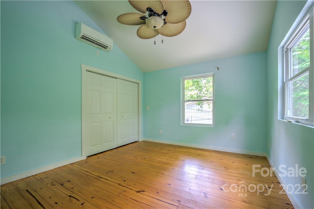 95 Deaver Street Asheville NC 28806