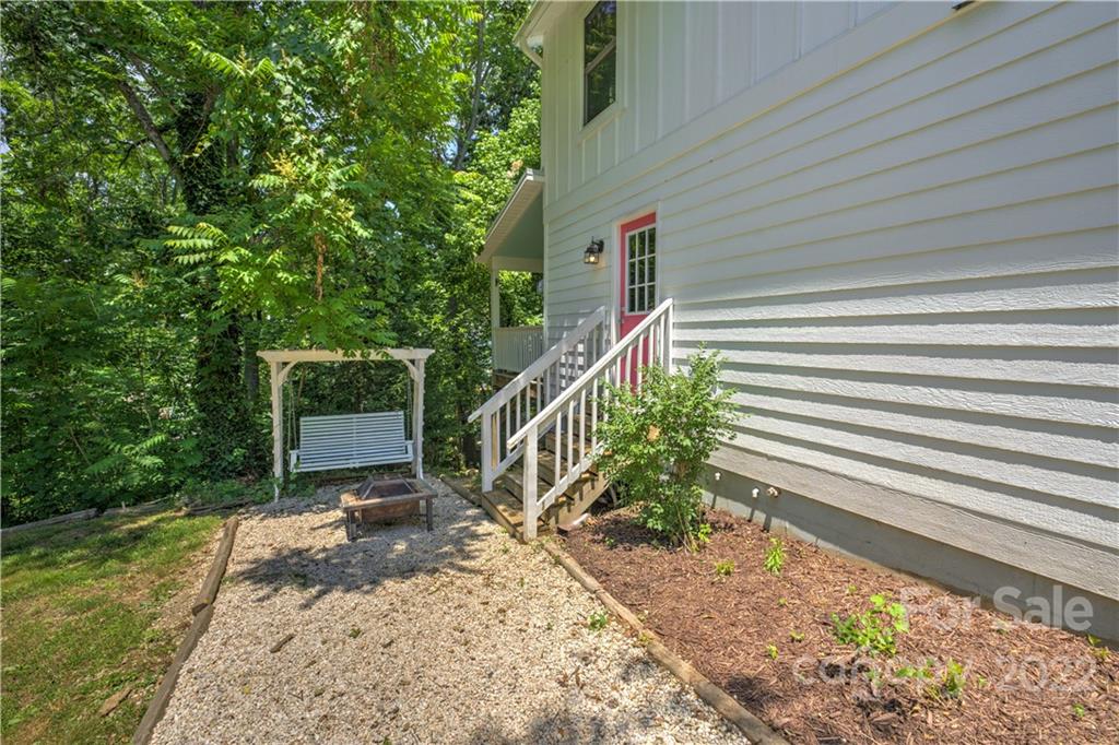 95 Deaver Street Asheville NC 28806