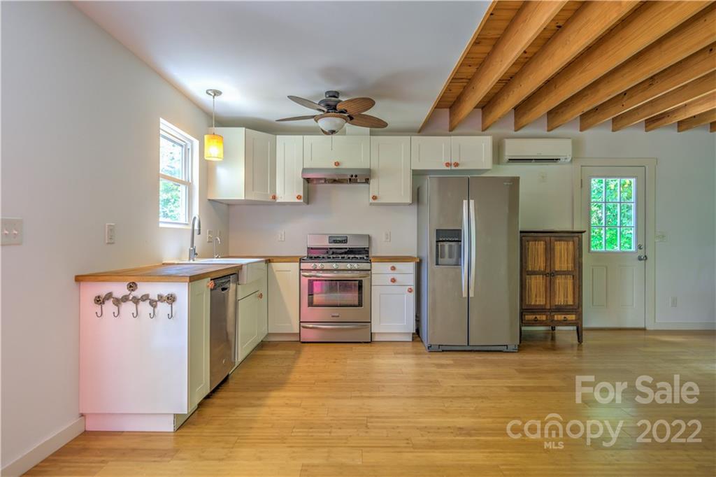95 Deaver Street Asheville NC 28806