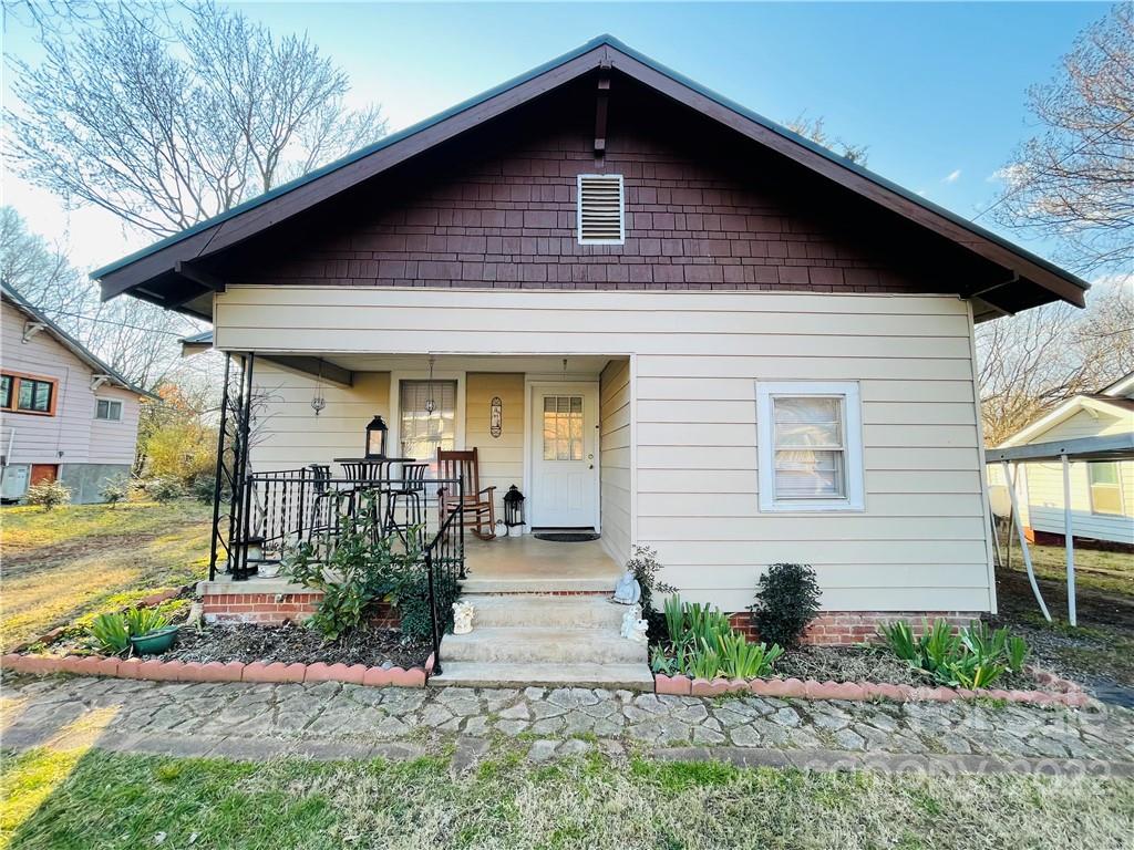 2318 N Shipp Avenue Newton NC 28658