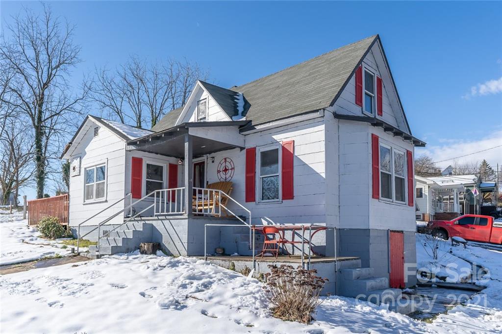 159 Ballew Street Canton NC 28716