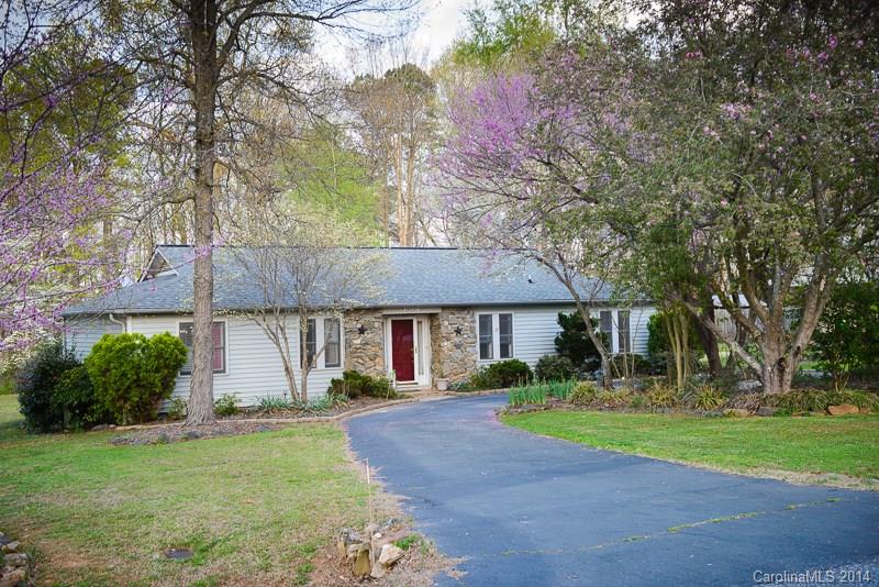 1600 Tanglewood Drive Hickory NC 28601