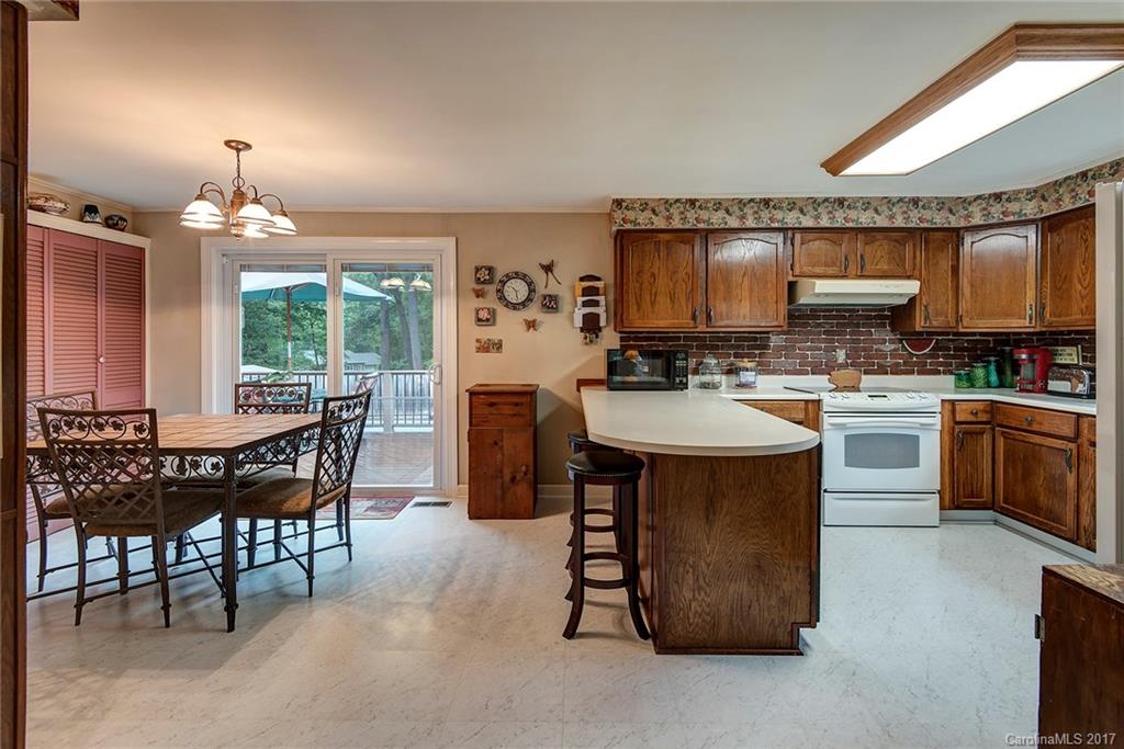286 Monte Vista Road Candler NC 28715