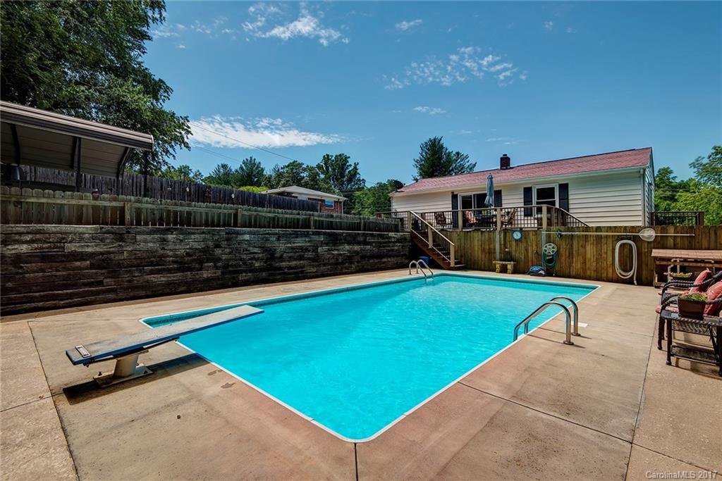286 Monte Vista Road Candler NC 28715