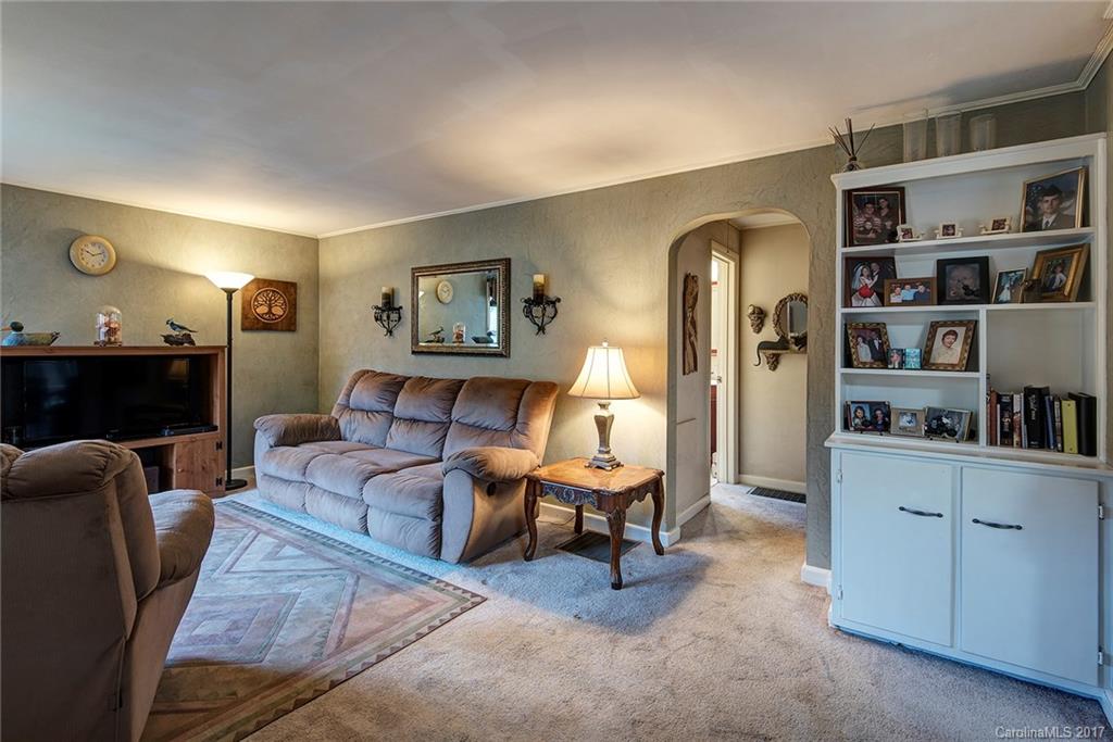 286 Monte Vista Road Candler NC 28715