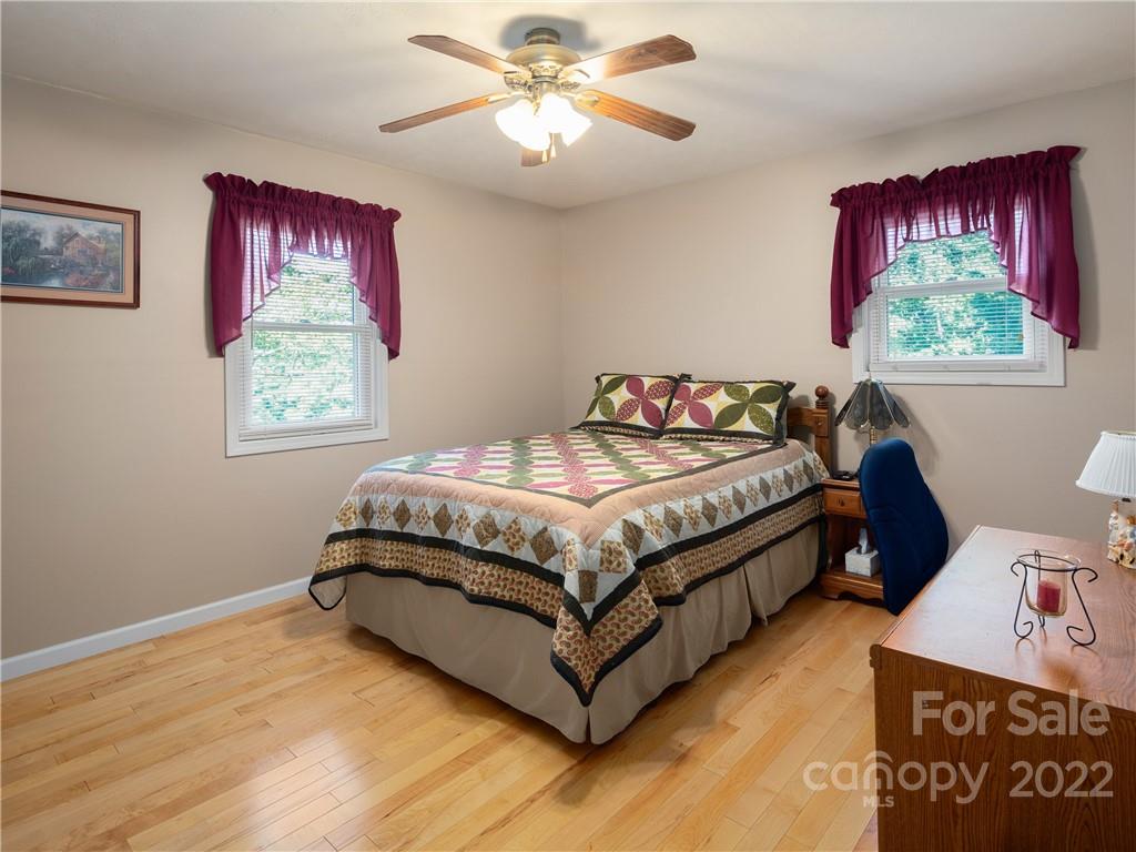 1074 Pine Ridge Road Asheville NC 28804
