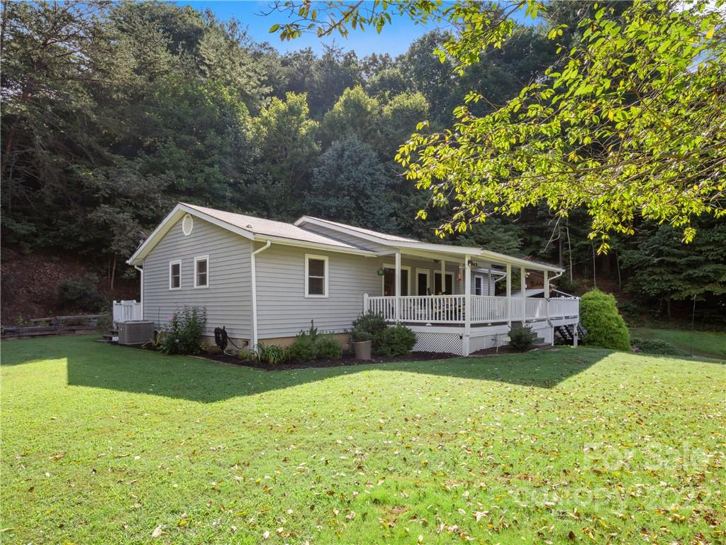 1074 Pine Ridge Road Asheville NC 28804