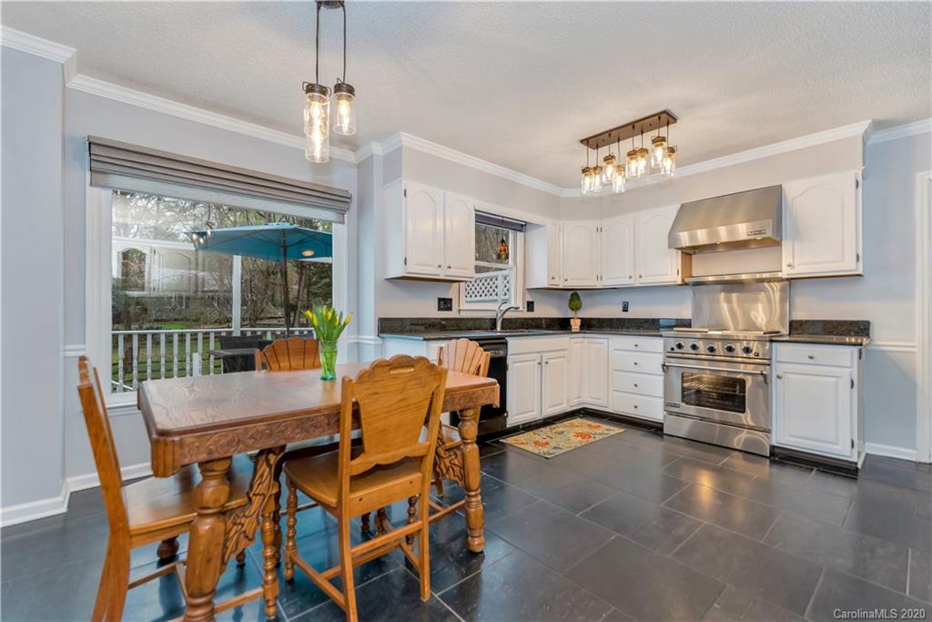 4641 Meadowridge Drive Charlotte NC 28226