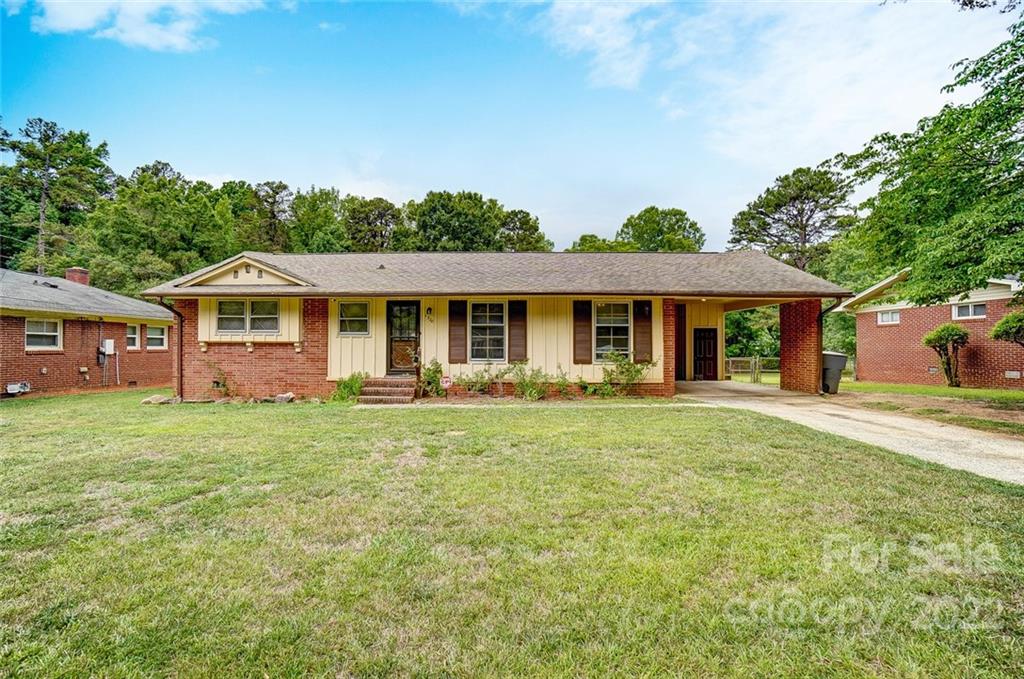 1320 Shannonhouse Drive Charlotte NC 28215