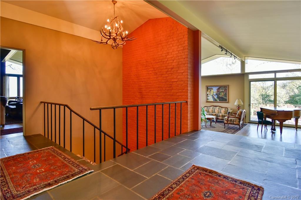 92 Horizon Hill Road Asheville NC 28804