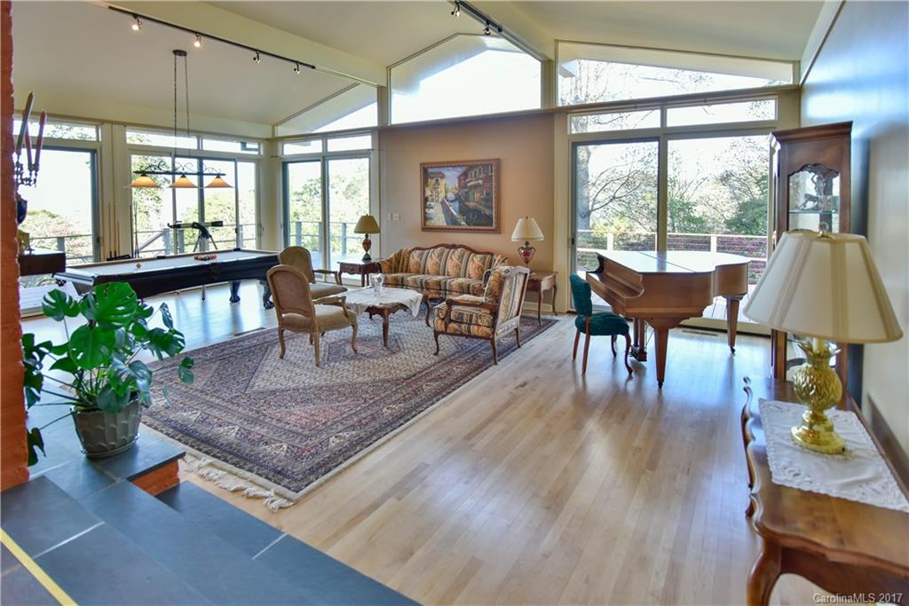 92 Horizon Hill Road Asheville NC 28804