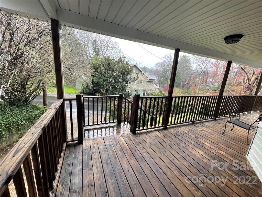 22 Kenilwood Place Asheville NC 28803