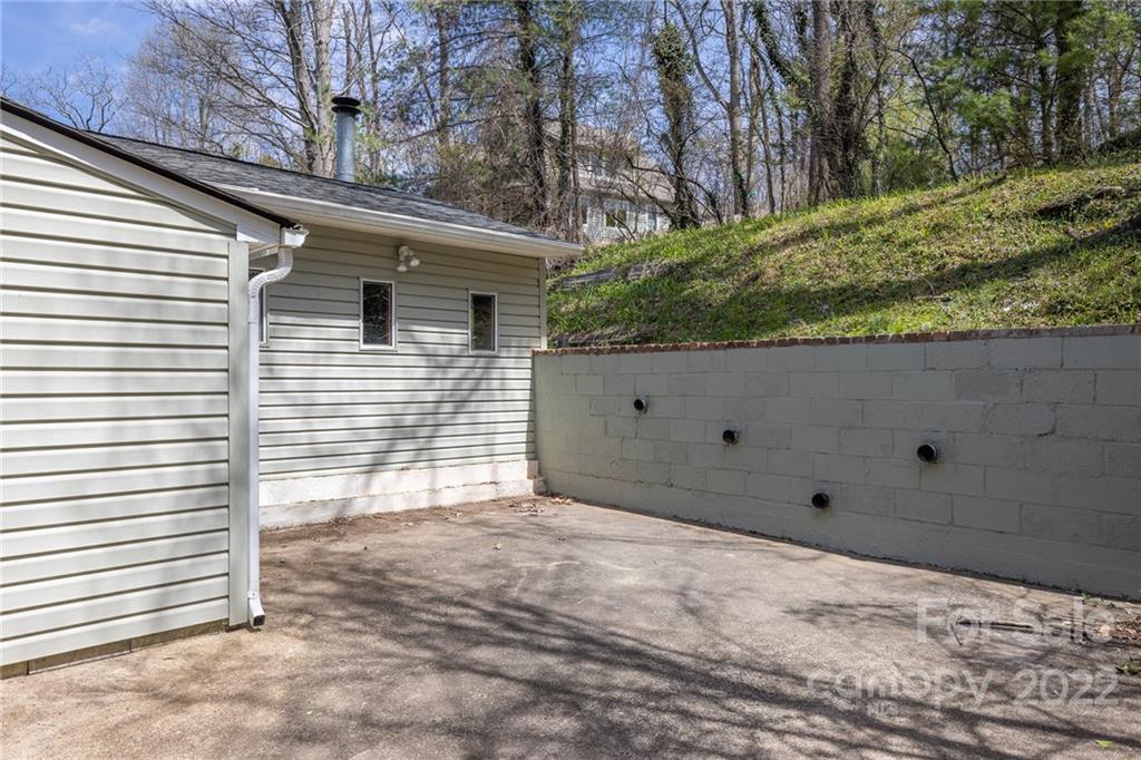22 Kenilwood Place Asheville NC 28803