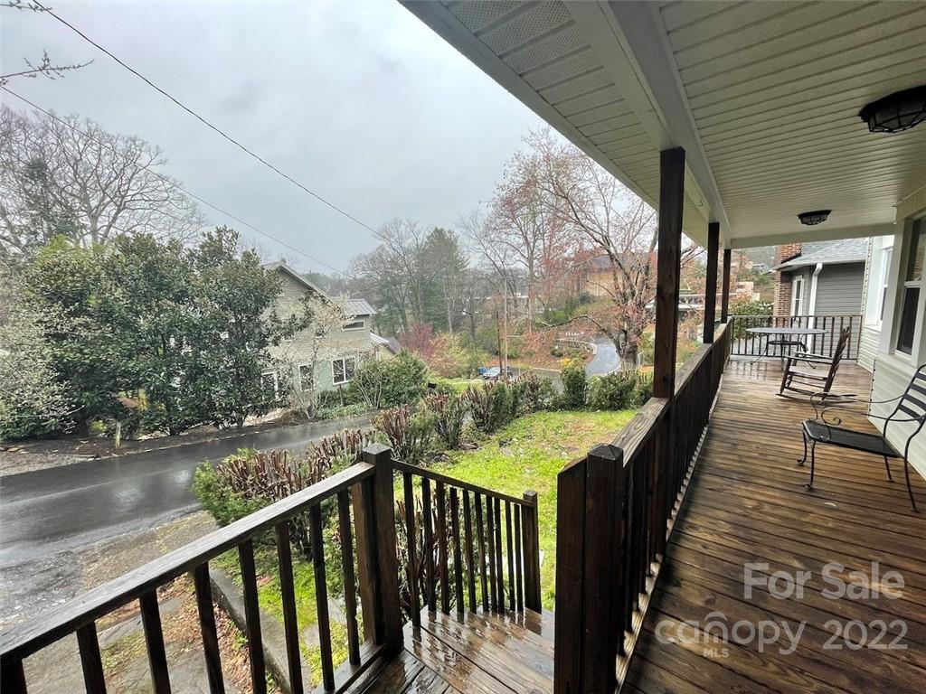 22 Kenilwood Place Asheville NC 28803