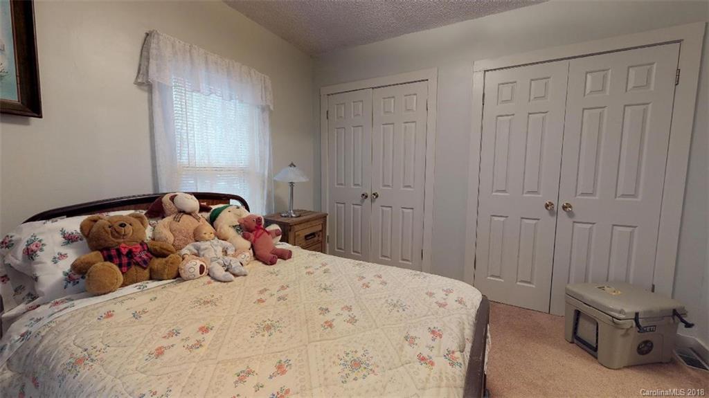 170 Grove Street Marion NC 28752