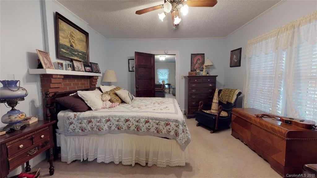 170 Grove Street Marion NC 28752